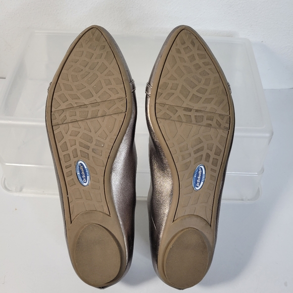 Womans Dr. Scholls Ballet Flats Pewter/Silver Size 6 Buckel Detail Pointy toe - Picture 7 of 10